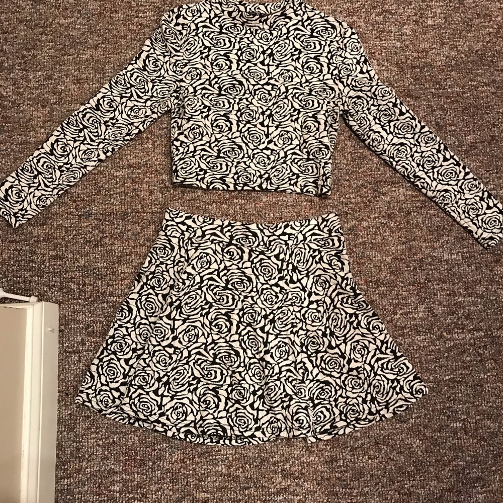 Cute skater two piece set 💋💋